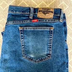 Men’s Wrangler Jeans 44x 30 88% Cotton